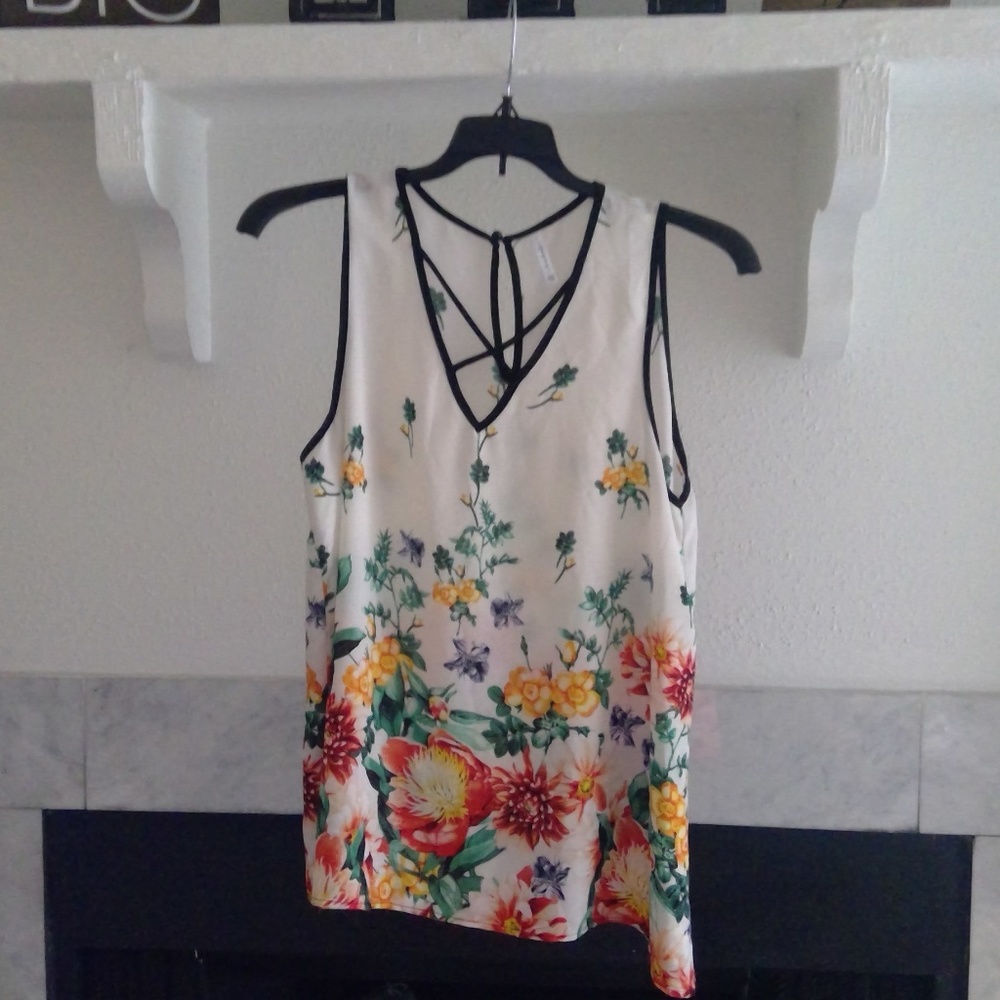 Womens Floral Print Blouse NWOT Size XL